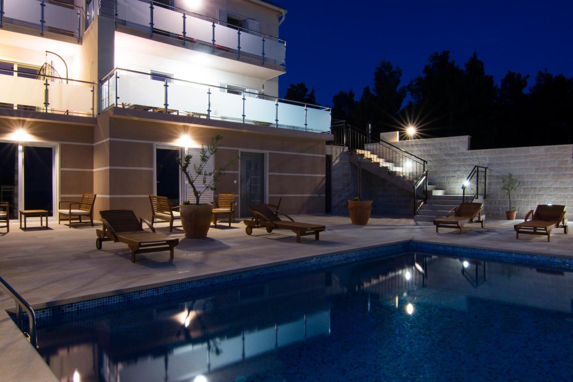 Villa Nikola - Amazing Sea View Bol Exterior photo