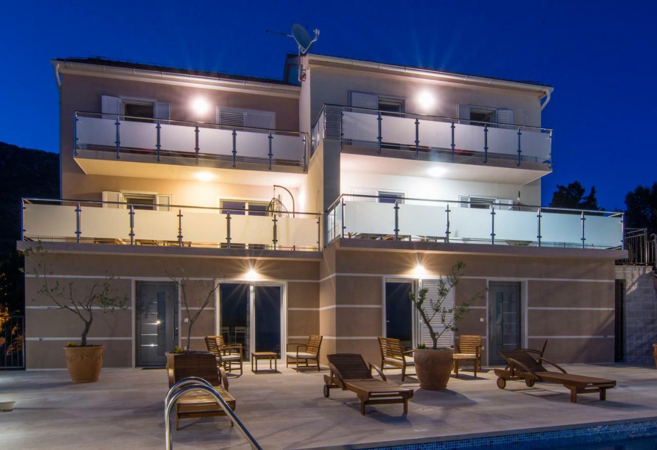 Villa Nikola - Amazing Sea View Bol Exterior photo