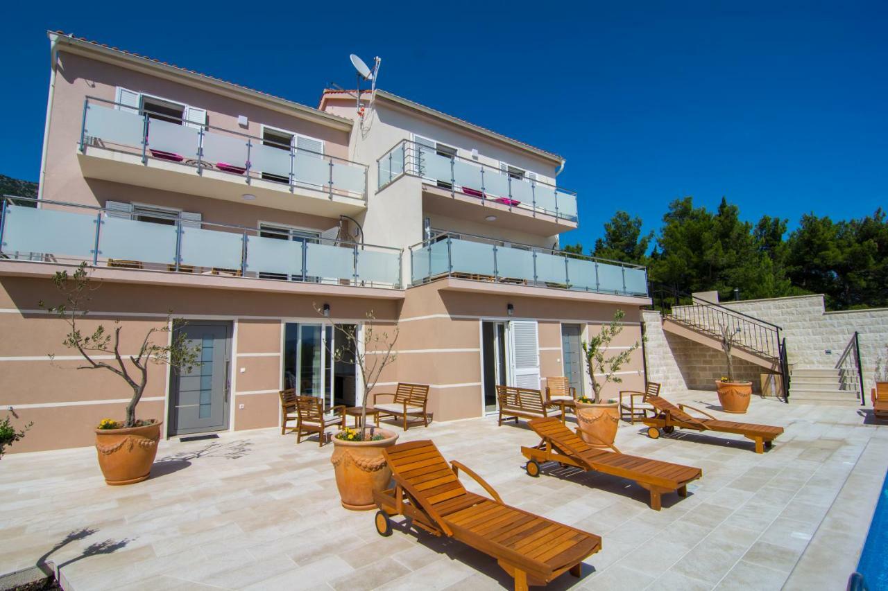 Villa Nikola - Amazing Sea View Bol Exterior photo