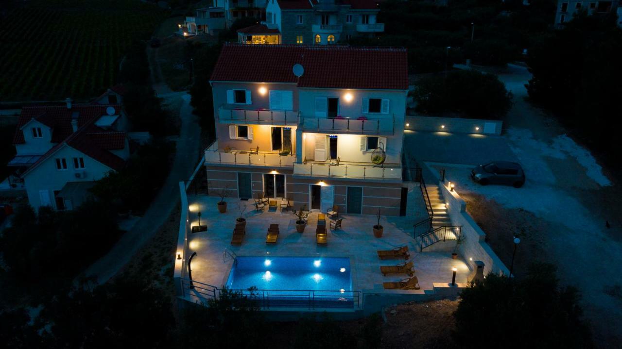 Villa Nikola - Amazing Sea View Bol Exterior photo