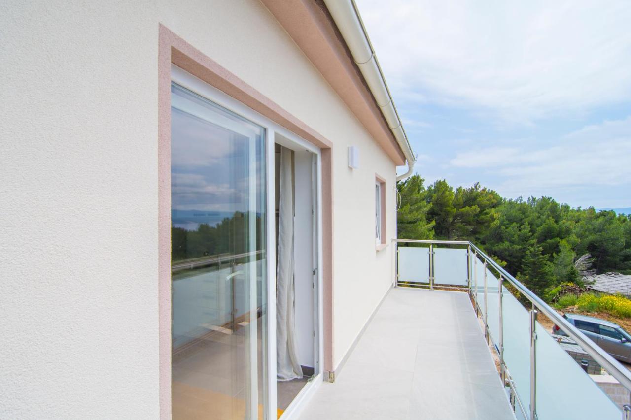 Villa Nikola - Amazing Sea View Bol Exterior photo